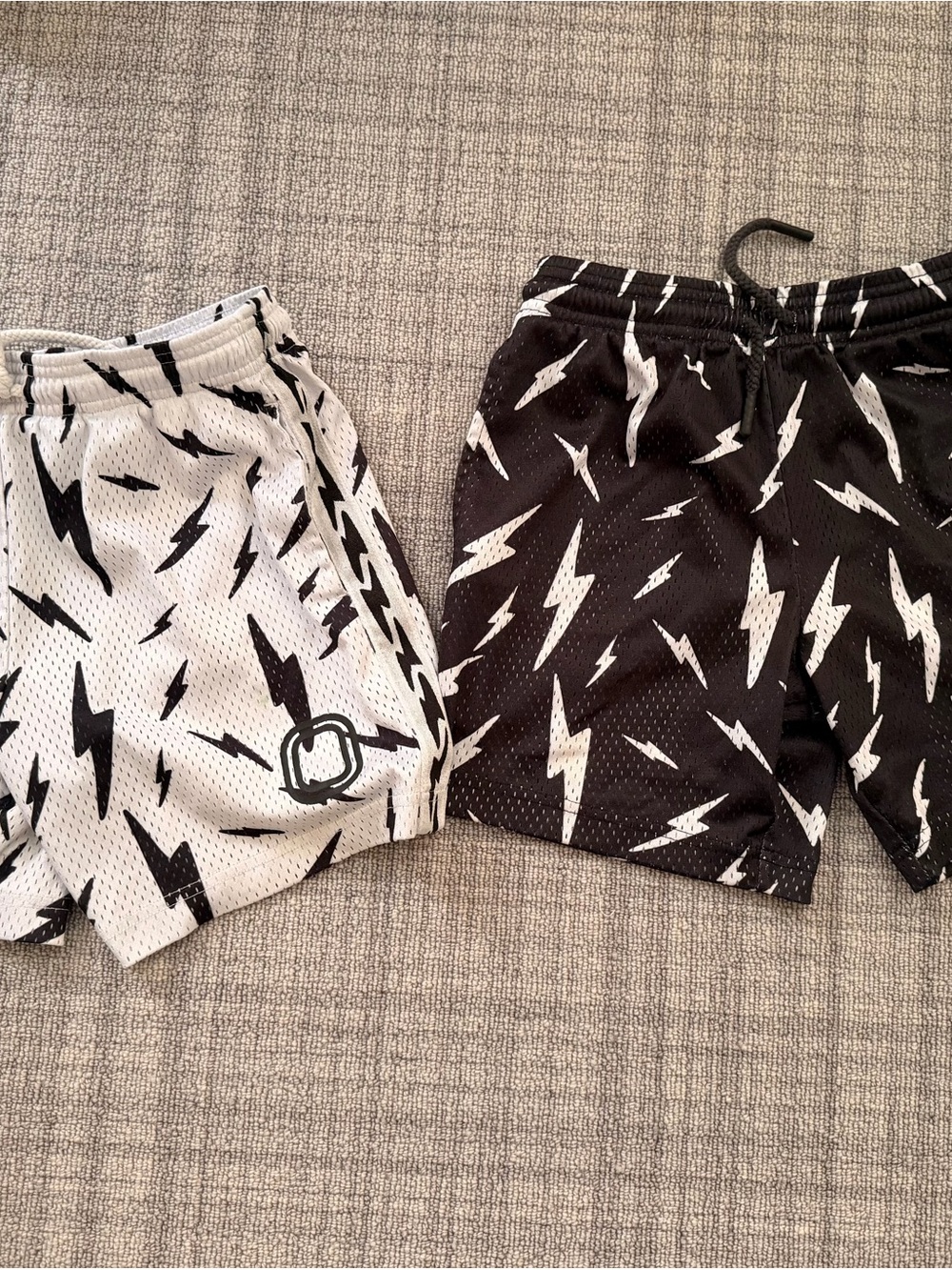 Overtime kids Lightning Bolt Mesh Shorts - Black & White